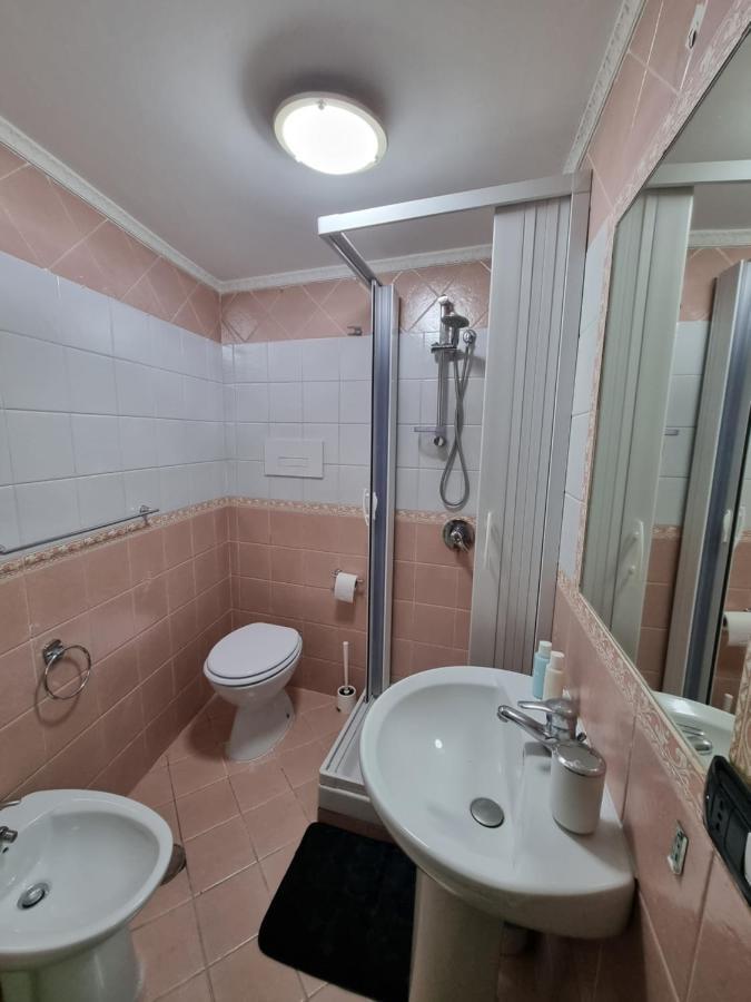 Donnaluisa Apartamento Nápoles Exterior foto